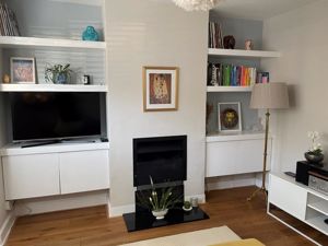 Sitting room towards fireplace - click for photo gallery